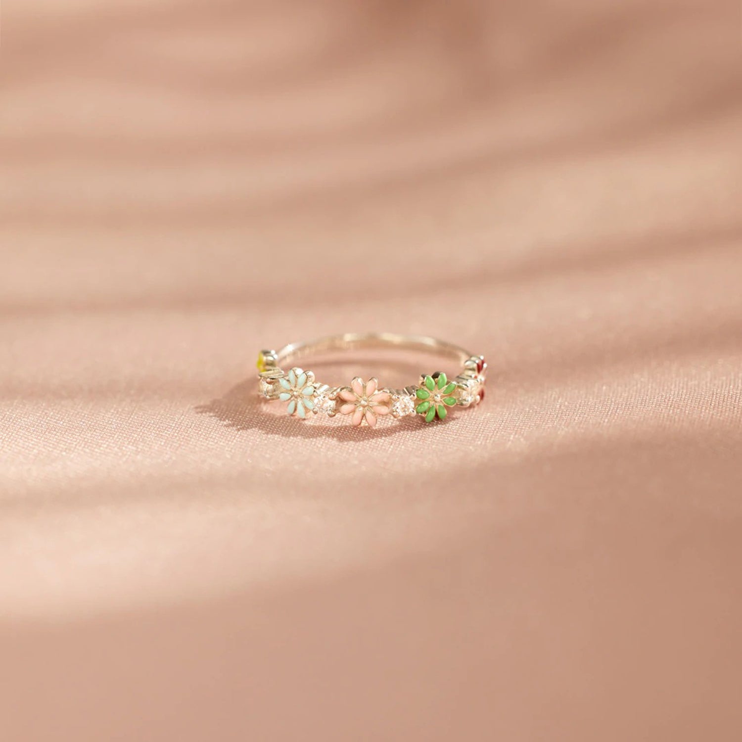 Flower Power 925 Sterling Silver Zircon Ring