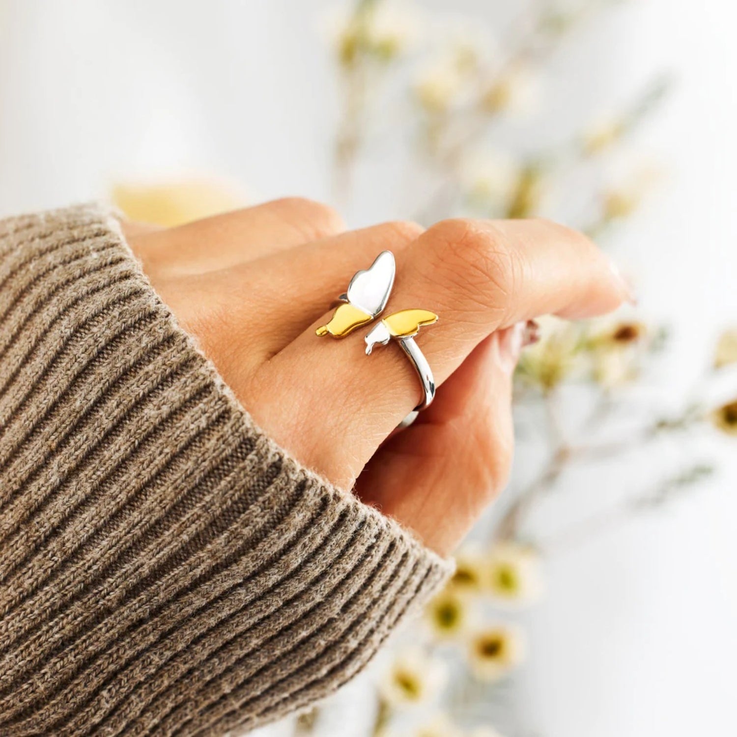 Delicate Balance Butterfly 925 Sterling Silver Ring